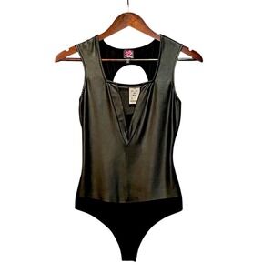 2b Bebe Faux Leather Bodysuit Black Deep V-Neck Keyhole Back Sleeveless P/S NEW